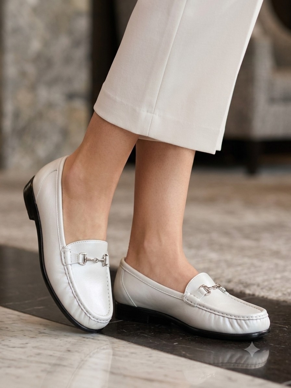 SAS Metro Leather Bit Loafers Pearl White Silver Hardware Tripad Flat 7.5W